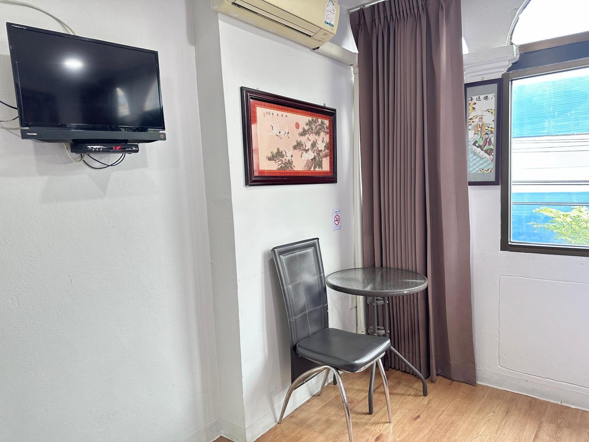 Longzhu Guesthouse Bangkok Bagian luar foto