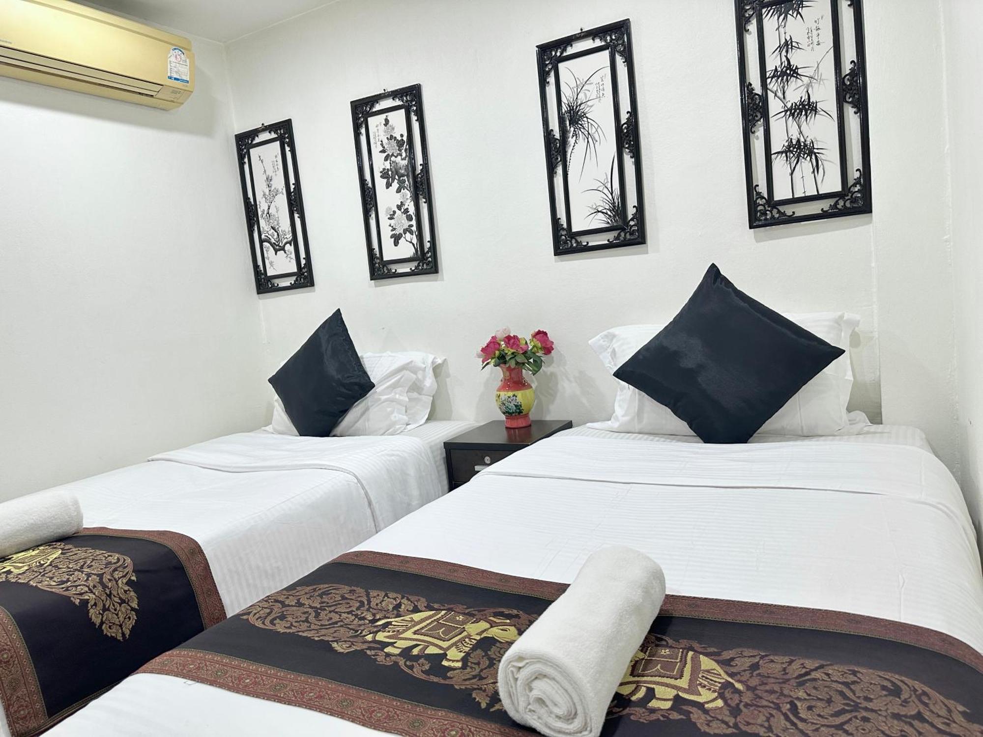 Longzhu Guesthouse Bangkok Bagian luar foto