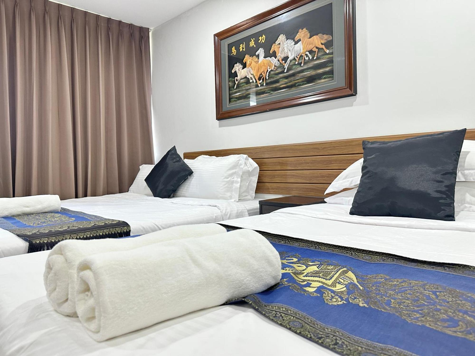 Longzhu Guesthouse Bangkok Bagian luar foto